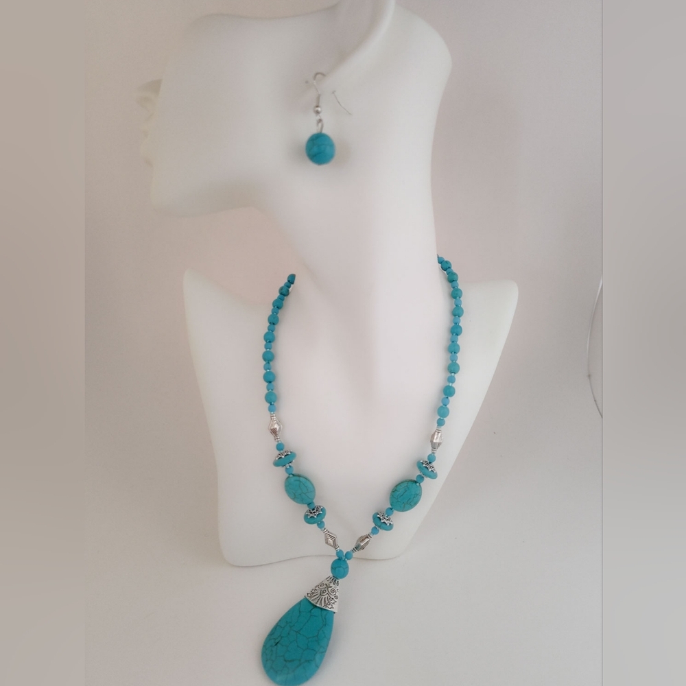 Faux Turquoise Necklace Set Western Hippie Festival New!